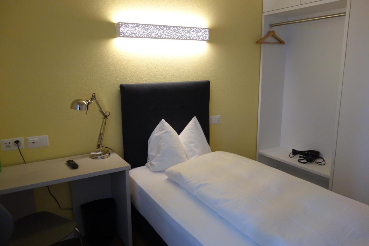 Partner Hotel Ag זופינגן מראה חיצוני תמונה